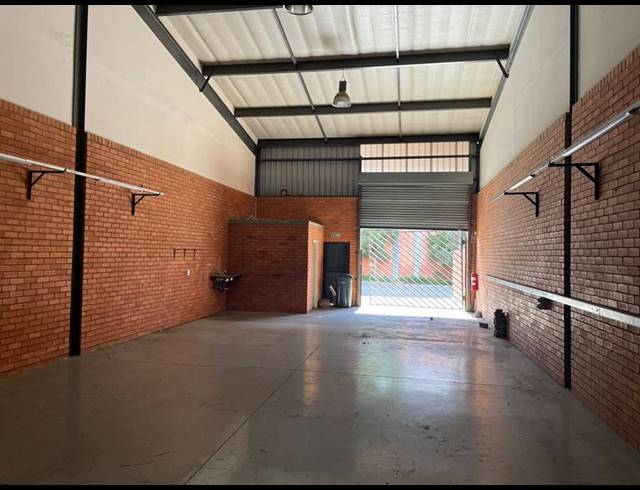 INDUSTRIAL PROPERTY TO RENT IN HENNOPSPARK